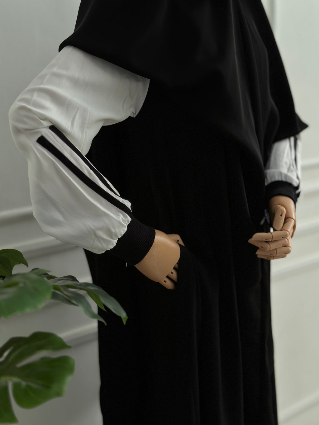 Dress Gayatri Black-BW